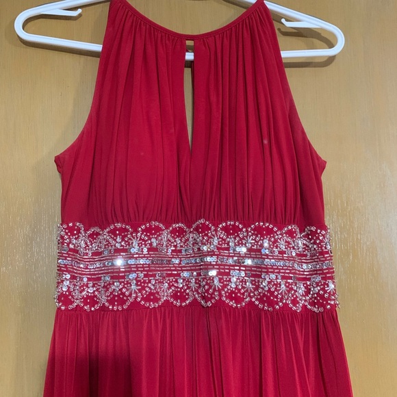 Long formal dress - Picture 4 of 7